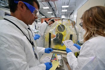Los análisis forenses utilizan fotografías para registrar información para garantizar que la evidencia no se contamine.