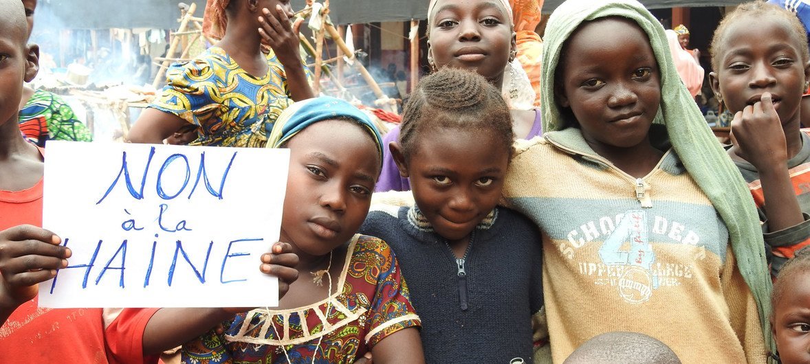 A group of people advocate against hate and discrimination based on ethnicity and religion in the Central African Republic. (2017)