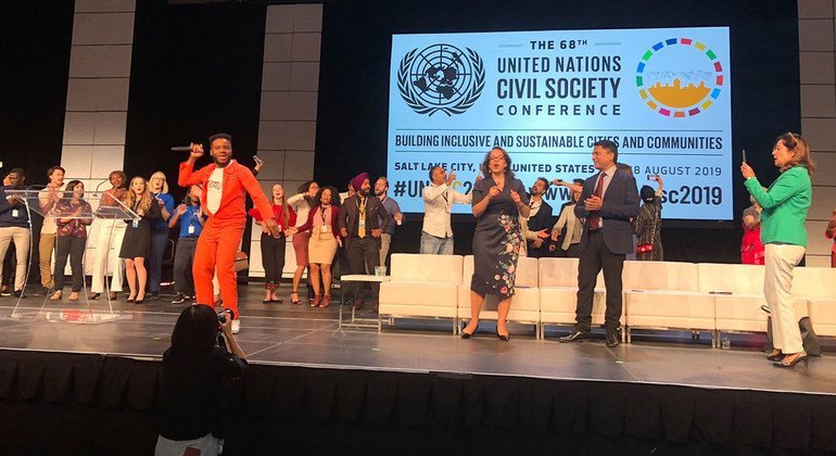 Yinka Lamboginny performs at the 68th UN Civil Society Conference in Salt Lake City, Utah. (27 August 2019)