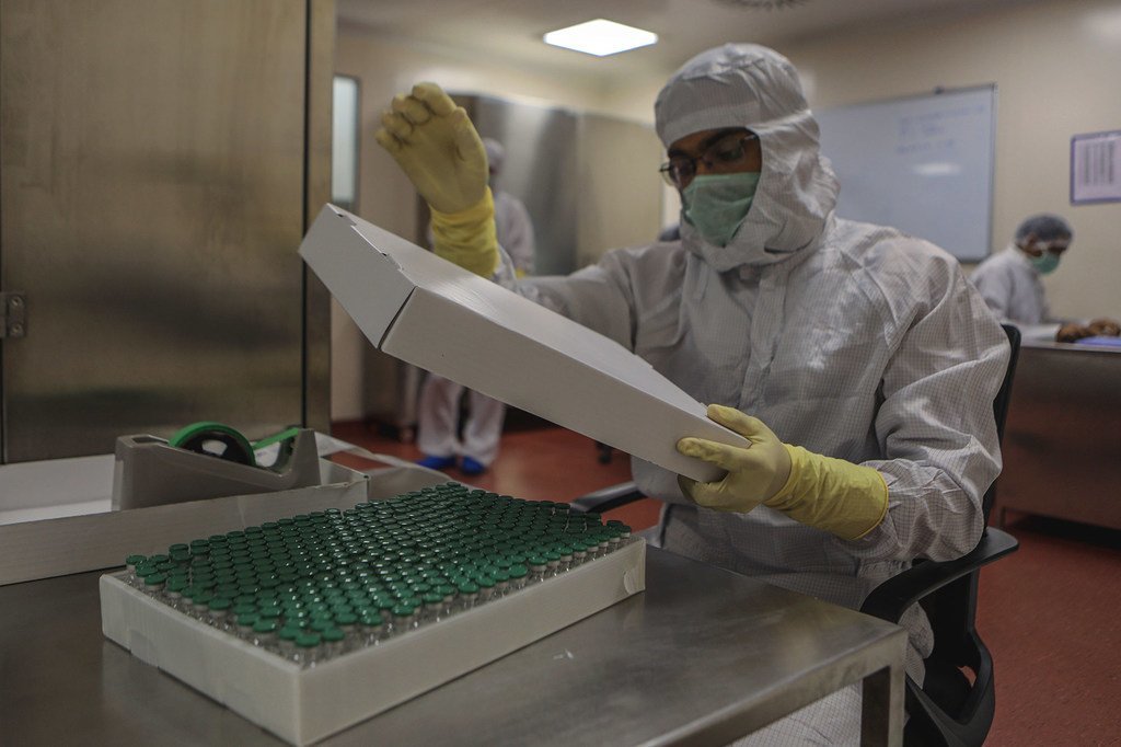 印度浦那的血清研究所正在生产新冠疫苗。