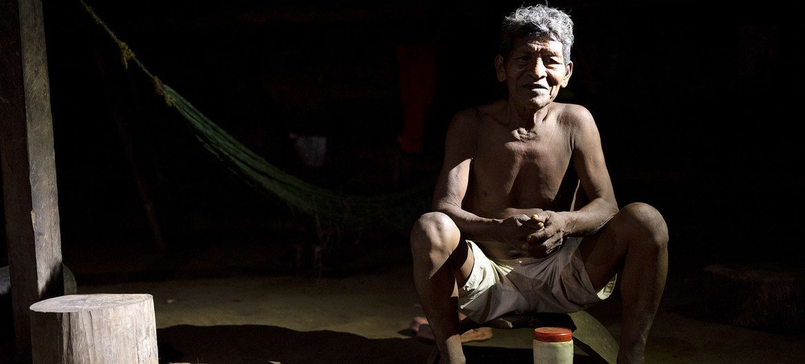El rechazo a los tratamientos y a las medidas de prevención, incluida la vacunación, es común en los pueblos indígenas de toda la Amazonía.