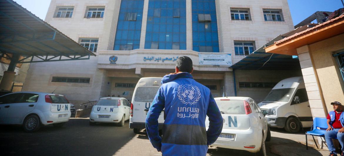 À medida que a situação piora em Gaza, a Unrwa continua a prestar serviços de saúde essenciais