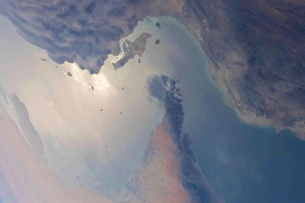 霍尔木兹海峡。