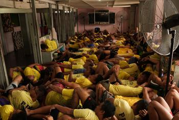 فلپائن کا شمار دنیا کے ان ملکوں میں ہوتا ہے جہاں جیلوں میں گنجائش سے زیادہ قیدی ہیں۔