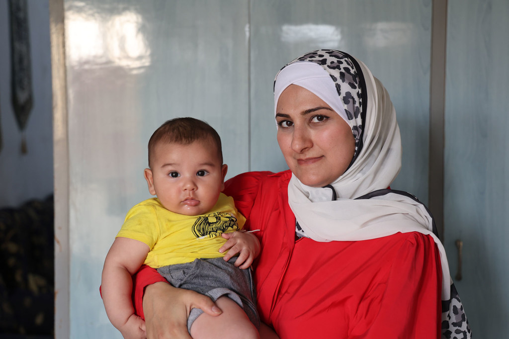 كانت سلوى من محافظة دير الزور، سوريا، لا تزال ترضع طفلها الأول عندما حملت مرة أخرى - تأثر نظامها الغذائي بشدة بظروفها المالية الصعبة.