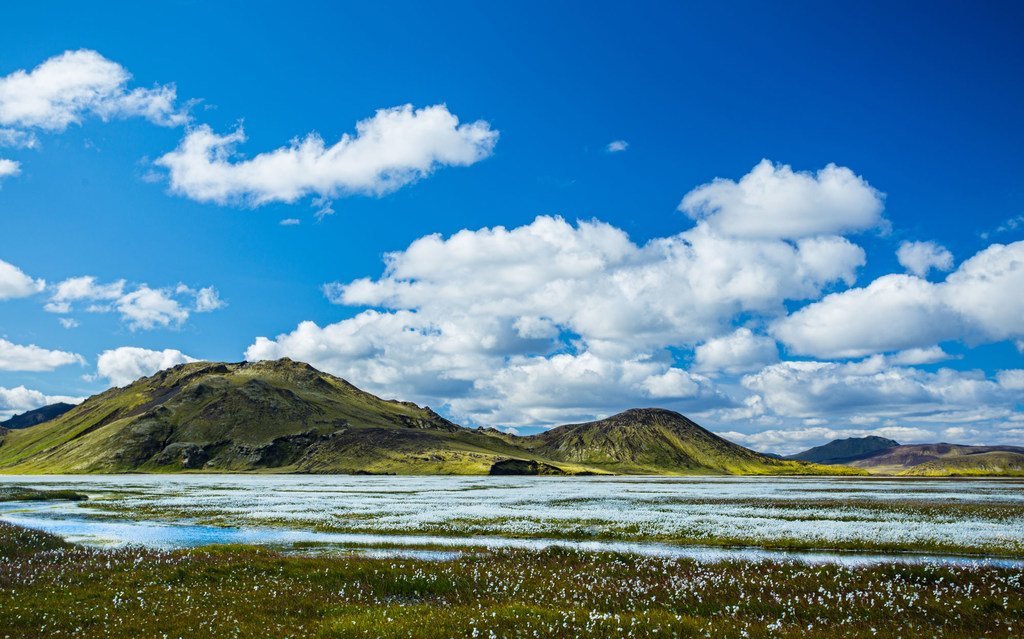 Pichani ni eneo la Landmannalaugar, Iceland: Hewa safi ni muhimu kwa afya na maisha ya kila siku ya watu.