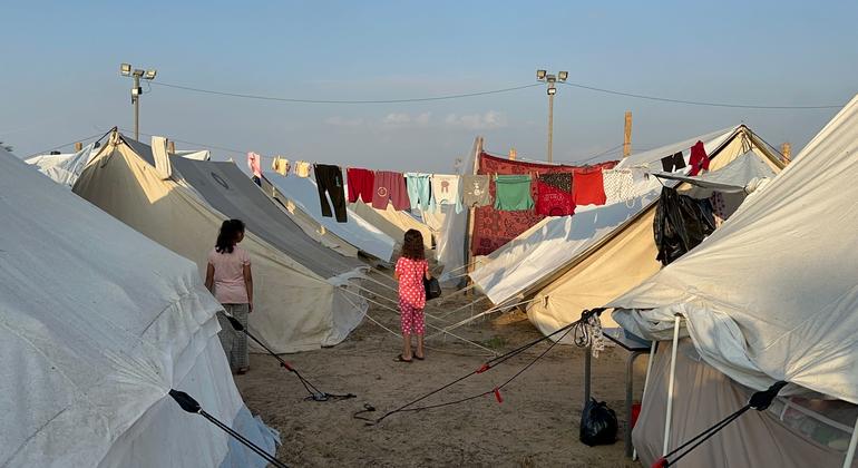 Many families have moved to the Khan Younis refugee camp, in southern Gaza.