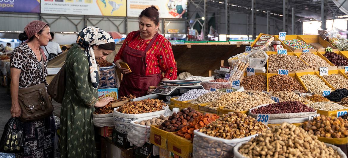 Prices at the Osh Bazaar in Bishkek, Kyrgyz Republic are rising due to inflation.