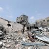 Los escombros y los residuos siguen amontonándose por toda Gaza.