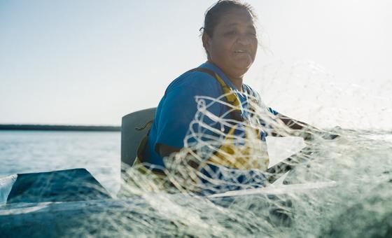 El 62% del procesamiento pesquero en América Latina lo hacen mujeres, pero son invisibles en el liderazgo