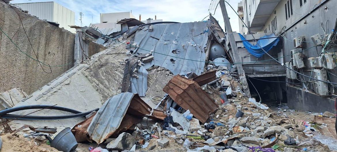 Hospital Al Shifa, no norte de Gaza, está em ruínas