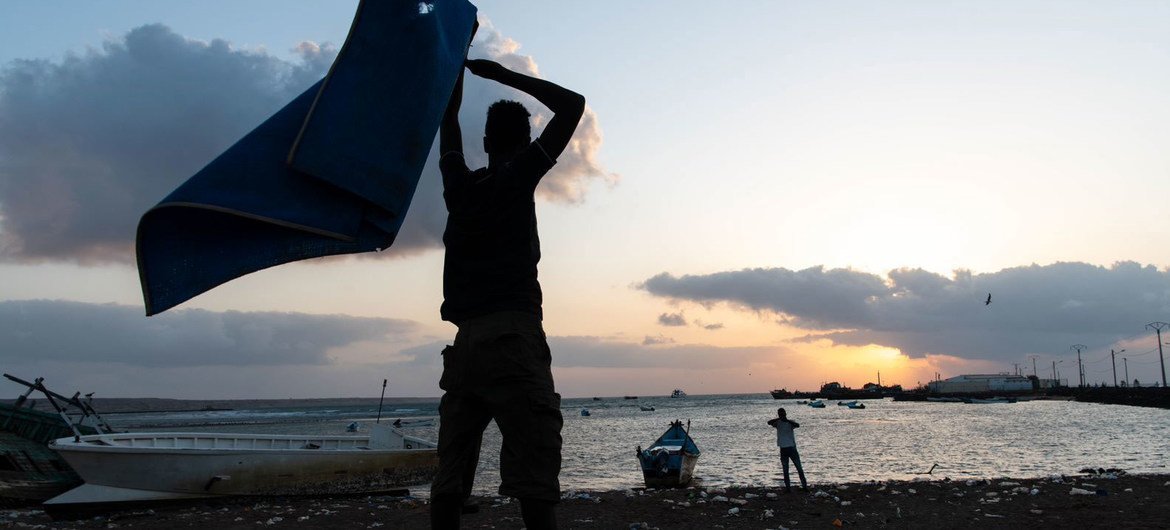 Ethiopian migrants on the shore of Obock, Djibouti.