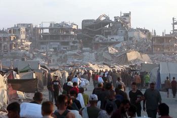 Thousands of Palestinians seeking aid arriving from the Israeli Zikim crossing in northern Gaza. Today, nearly all of the enclave is a no-go zone for Palestinians.