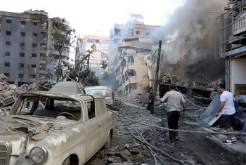 من الأرشيف: تعرضت ضواحي في بيروت لضربات جوية مكثفة.