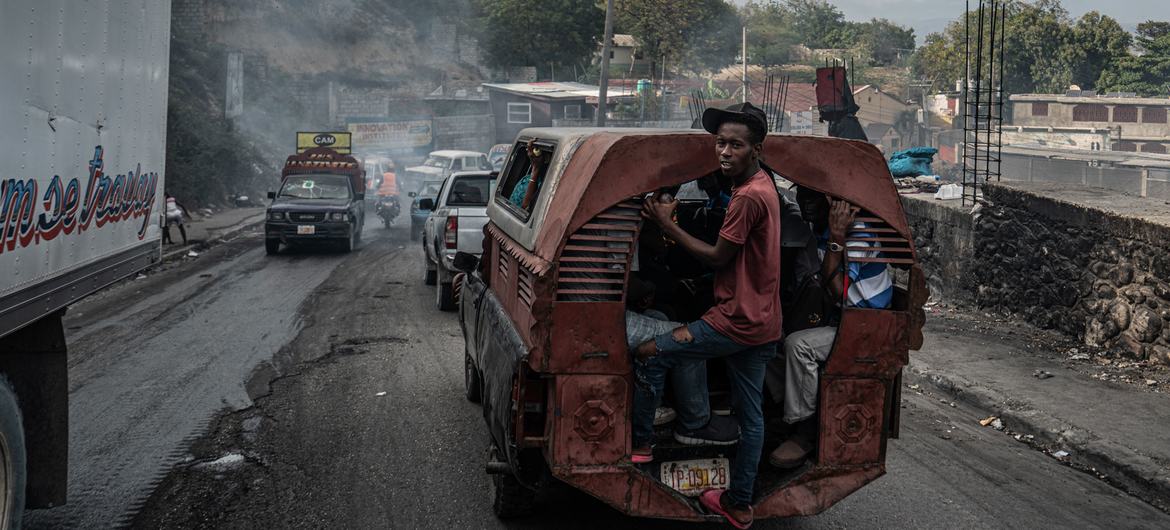  Район Дельмас в округе Порт-о-Пренса, Гаити, подвержен сильной нестабильности.