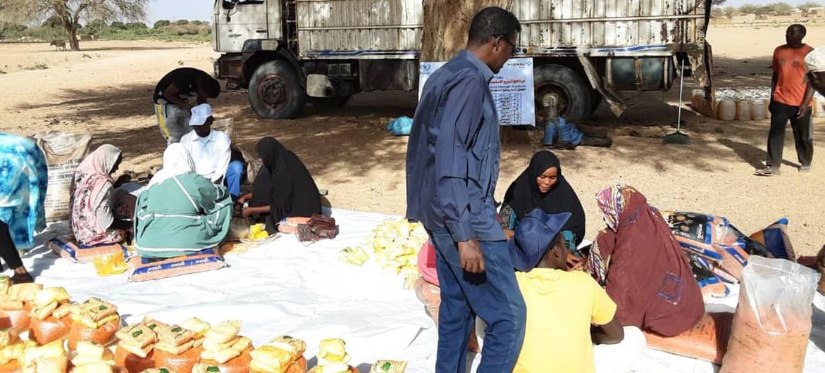 WFP and World Relief providing emergency food and nutrition assistance in West Darfur (file),