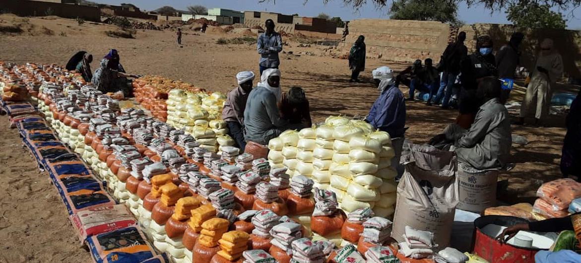 Распределение помощи ВПП в Дарфуре.