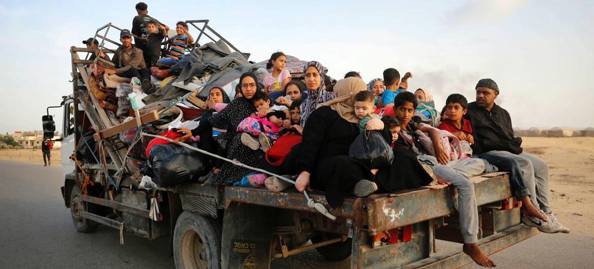 جنگ اور نقل مکانی نے غزہ کے لوگوں خاص طور پر خواتین اور بچوں کو بری طرح متاثر کیا ہے۔