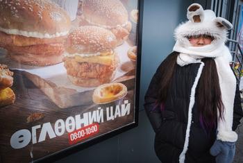 La comida rápida es una de las principales causas de la obesidad infantil, incluso en Mongolia (en la foto).