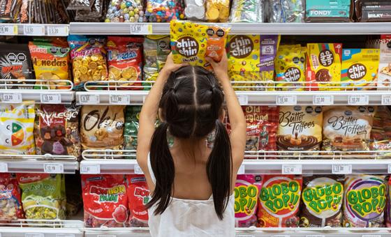 Mundo tem mais crianças diagnosticadas com obesidade do que abaixo do peso