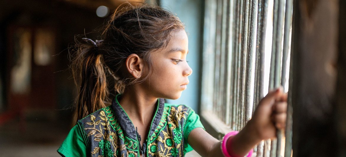 UNICEF presta ayuda a los niños vulnerables de Gujarat, India