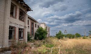 Una escuela destruida en Posad-Pokrovske, región de Kherson, Ucrania. (archivo)