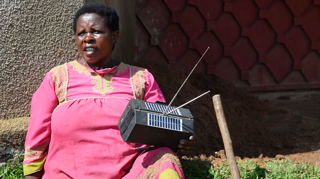 Kavira Vakekya, une habitante de Beni et auditrice de la RTNC, s'est réjouie de la réouverture des émissions.