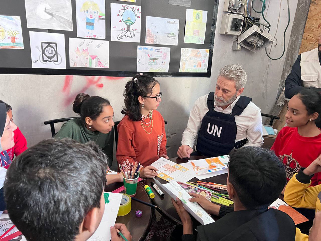 Muhannad Hadi (right), United Nations Humanitarian Coordinator for the Occupied Palestinian Territory visits the northern Gaza Strip.