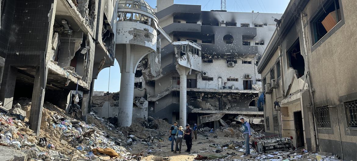 O Hospital Al-Shifa em Gaza está em ruínas