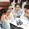 فتيات من أذربيجان يتعلمن أساسيات التكنولوجيا والابتكار بدعم من برنامج الأمم المتحدة الإنمائي. 