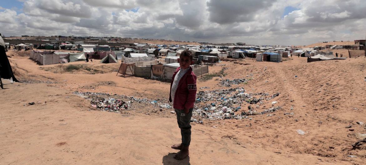 Gaza remains recovery points to possible war crimes, says UN rights chief