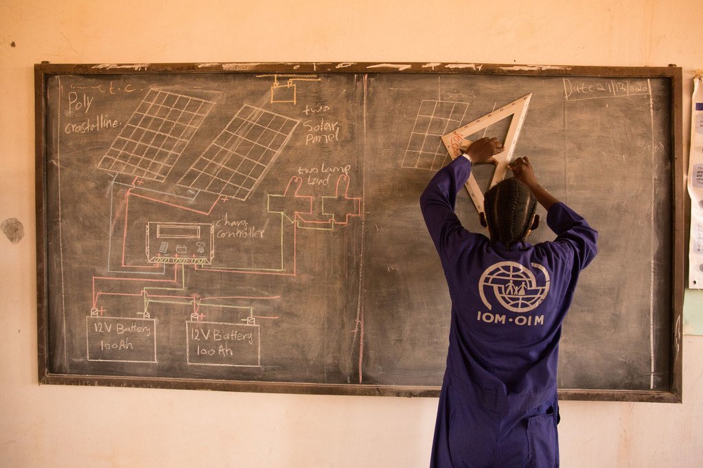 In South Sudan, young men and women are being trained in solar panel installation by the International Organization for Migration.
