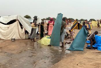 Refugees build makeshift shelters during the rainy season in Adre, eastern Chad. (file)
