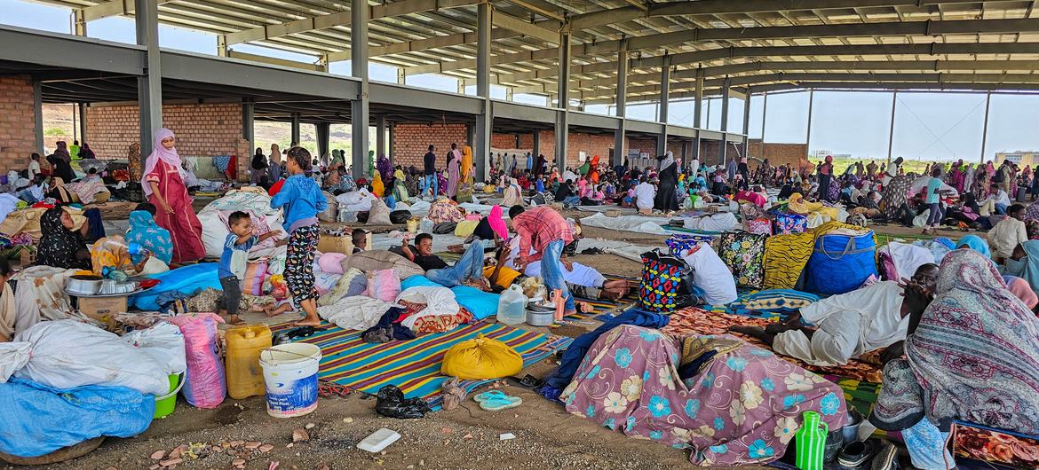 Fighting in Sudan has left many families displaced as they seek safety. (file)