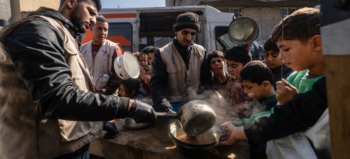 We're sorry. This image does not have any alternative text.