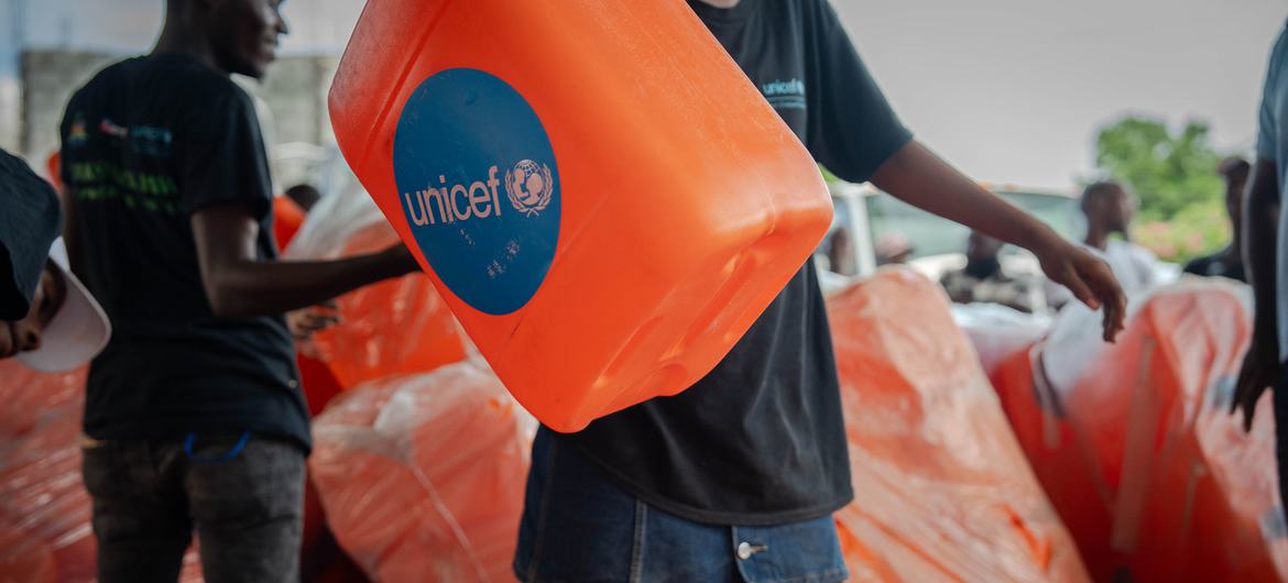 UN aid agencies continue to support Haitian people with humanitarian aid.