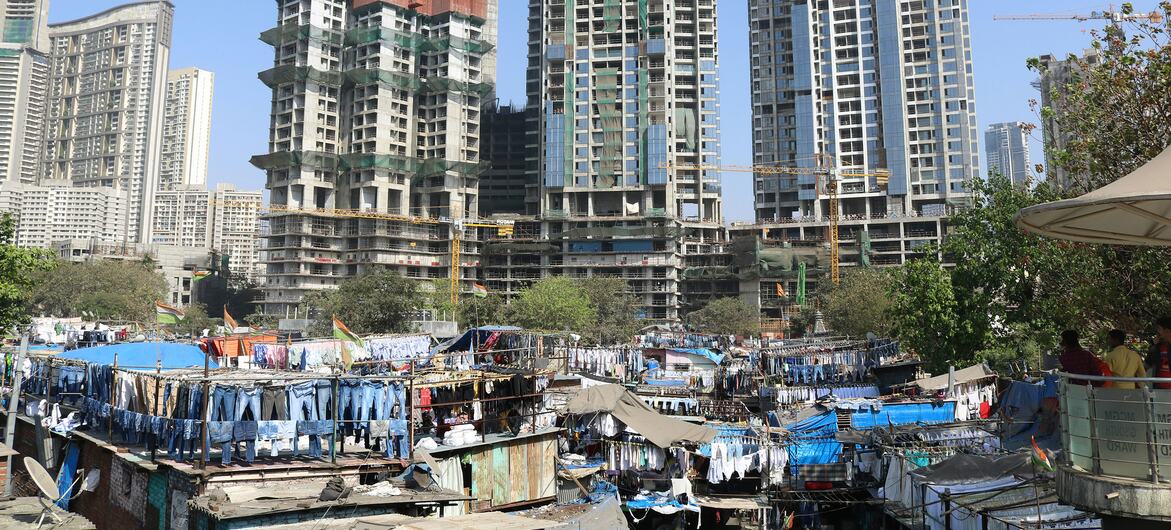 Could a new global panel defuse inequality’s ‘ticking time bomb’?