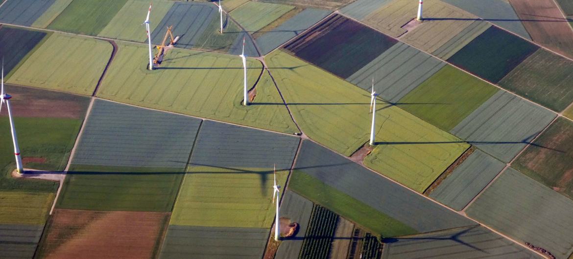 Des éoliennes produisent de l'énergie en Allemagne.