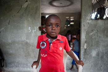 A nine-year-old young boy in Haiti is living with his mother in temporary accommodation after fleeing twice from violence.