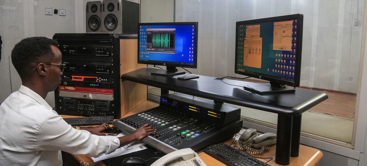 Radio Mogadishu is now broadcasting using digital technology.