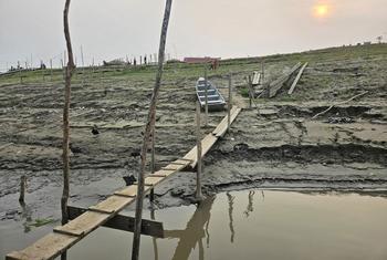 Comunidades no Brasil sofrem com temperaturas irregulares e falta de água
