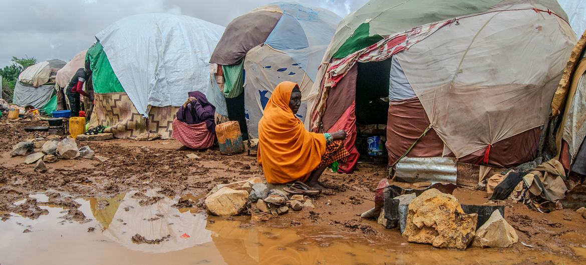 وفي عام 2023، استجابت الأمم المتحدة للأزمات في جميع أنحاء العالم بما في ذلك الفيضانات في الصومال.
