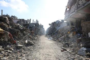 Barrio gazatí en ruinas tras los ataques aéreos y terrestres de Israel.
