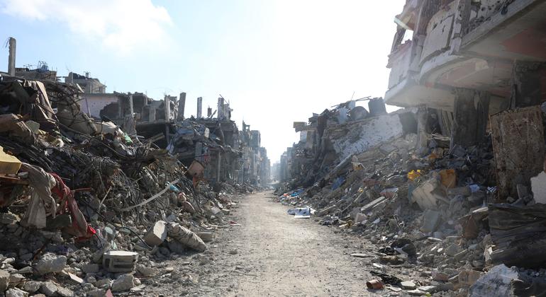 Un quartier de Gaza est en ruines suite aux attaques lancées par Israël.