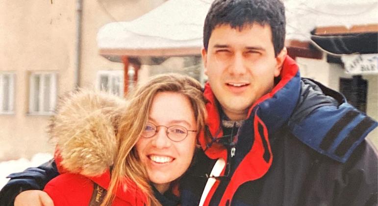 لورا ڈولچی اپنے مرحوم شوہر جین سیلم کنعان کے ساتھ۔