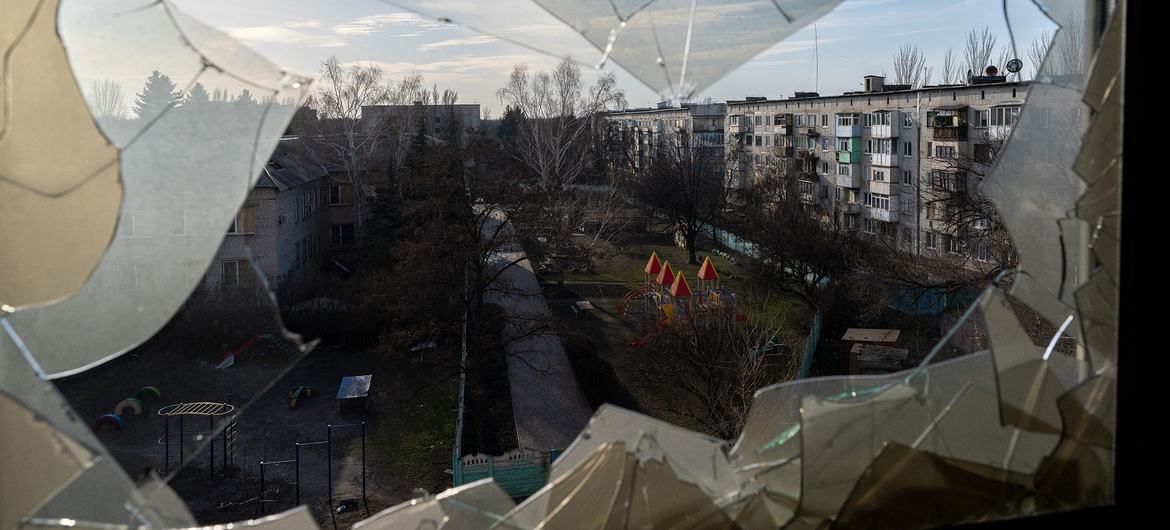 Homes damaged in missile strikes in eastern Ukraine. (file photo) Homes damaged in missile strikes in eastern Ukraine. (file photo)