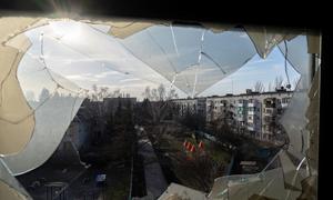 Nyumba zimeharibiwa huko Dobropillia, mashariki mwa Ukraine kutokana na mashambulizi ya makombora. (Maktaba)