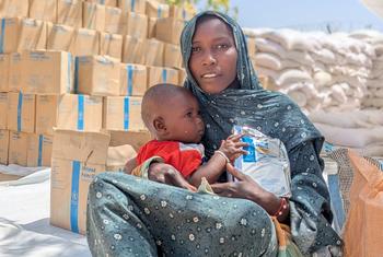 Oumalis Abdraman and her six-month-old baby arrived from Western Darfur in Koulbus where they were WFP treated for malnutrition.