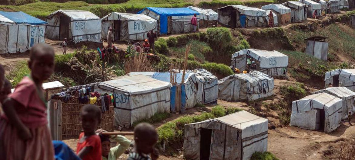 Millions of people displaced by the ongoing violence in eastern DRC need urgent humanitarian assistance. (file)