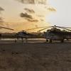 Вертолеты ООН в аэропорте Могадишо, Сомали.